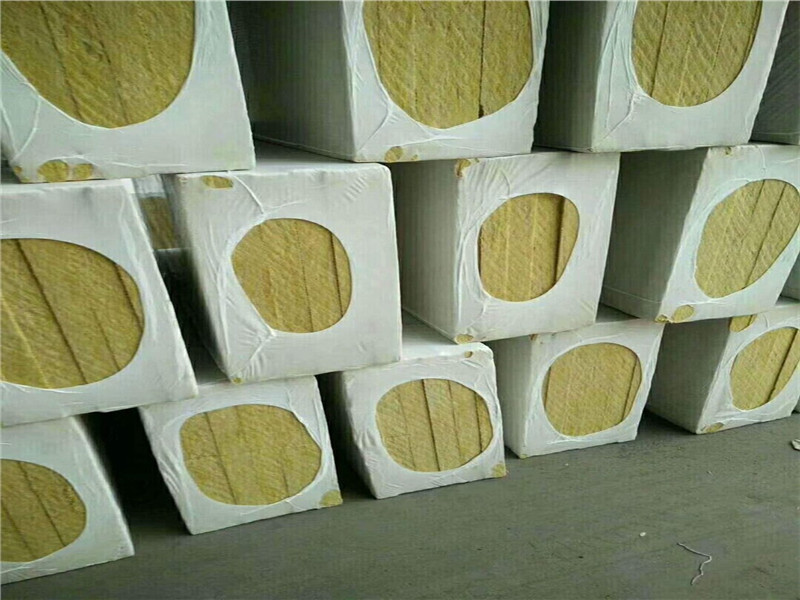 隨著(zhù)建筑技術(shù)的不斷進(jìn)步，外墻保溫材料的應用日益廣泛。其中，巖棉板作為一種優(yōu)質(zhì)的保溫材料，因其良好的保溫性能、防火性能和穩定性，被廣泛應用于各類(lèi)建筑的外墻保溫系統中。蕪湖地區作為建筑業(yè)的發(fā)達區域，其外墻保溫巖棉板施工技術(shù)的應用尤為關(guān)鍵。本文將詳細介紹蕪湖地區外墻保溫巖棉板的施工方法，以助力于相關(guān)從業(yè)人員的工作實(shí)踐。